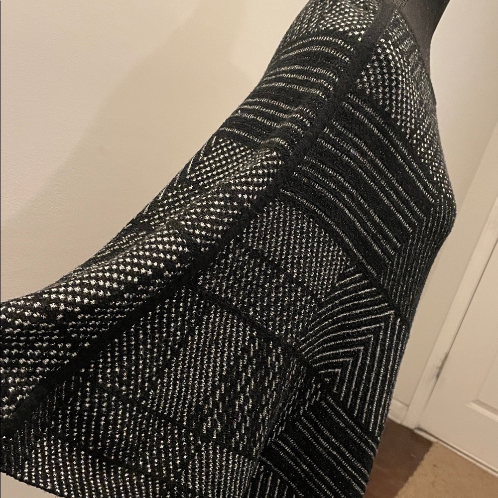 Poncho Style Wrap Sweater Women Light Knit Geometric Pattern Sparkly PartyReady